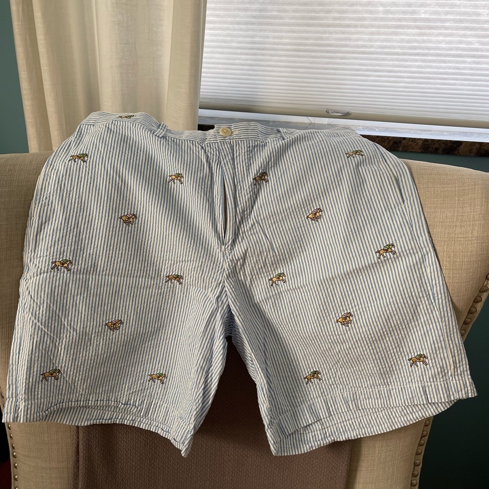 Vineyard Vine Men’s Seersucker shorts